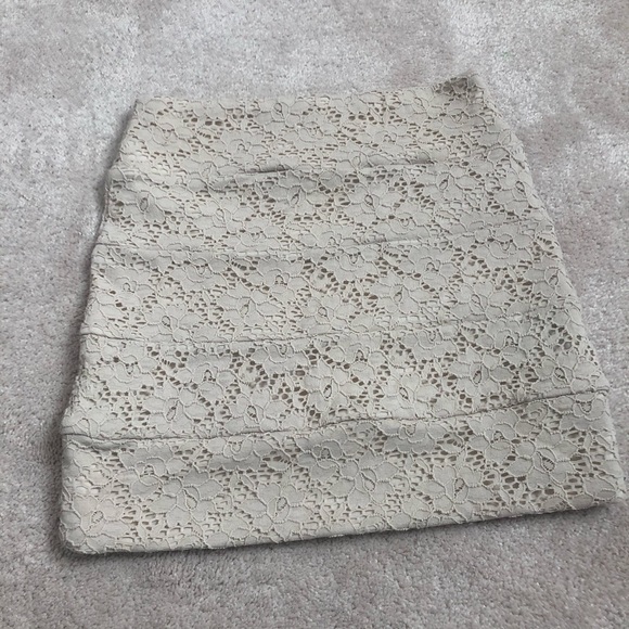 Bebe skirt - Picture 1 of 2